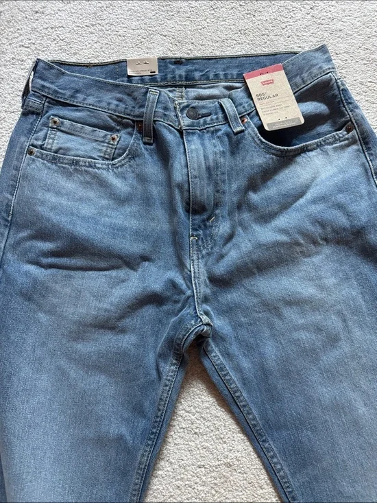 Levi's Men's Slim Straight Jeans in Light Blue Denim
