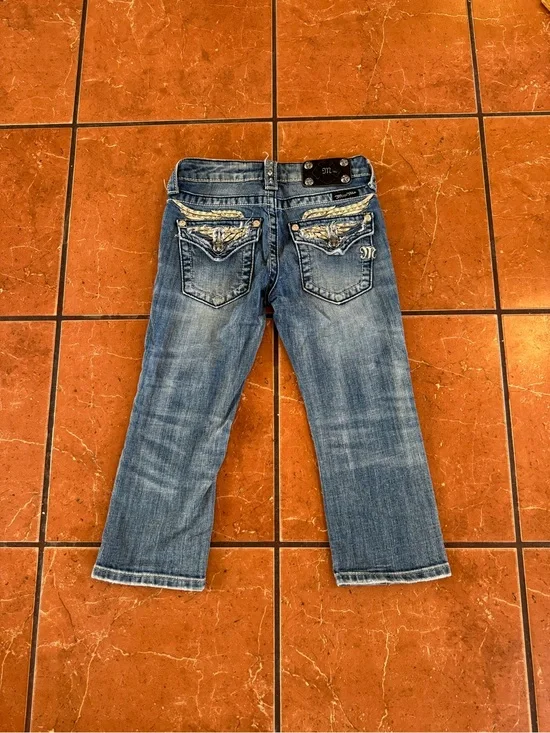 Miss Me Girls Capri Jeans Size 10 Embellished Flap Pocket Y2K Denim