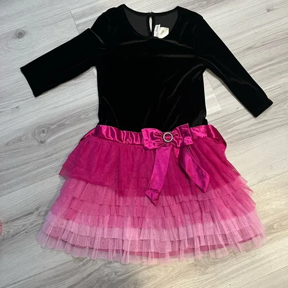 Jona Michelle Black and Pink‎ Dance Costume