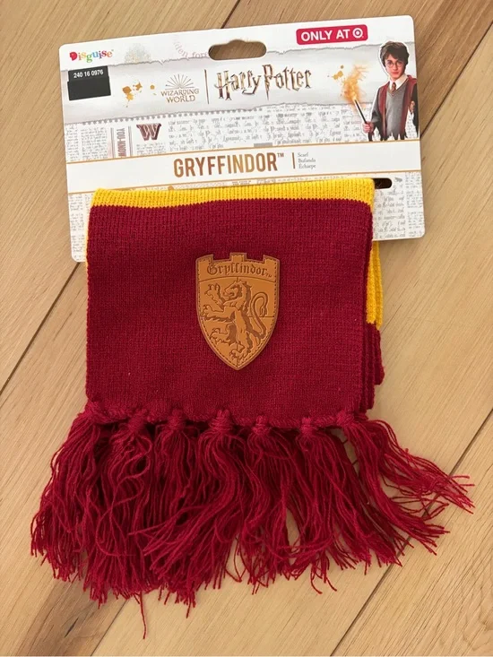 Harry Potter Gryffindor Knit Scarf - Maroon and Yellow Warner Bros.
