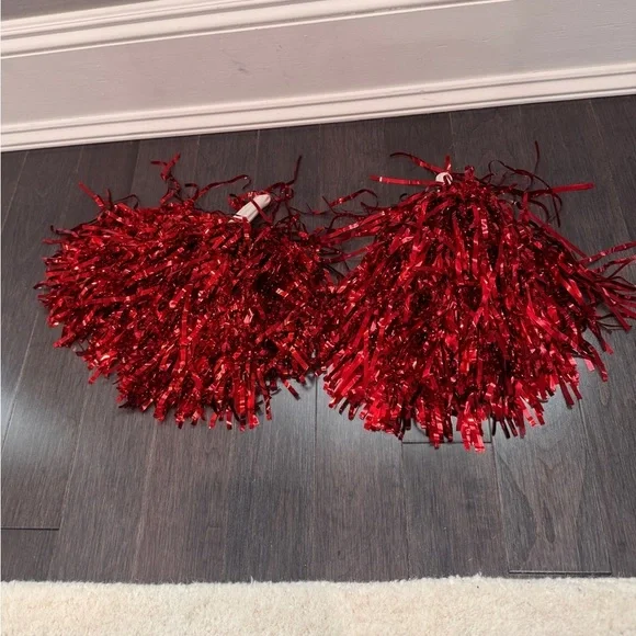 NWOT Metallic Red Cheerleading Pom Poms with Handles Girls Cheerleader