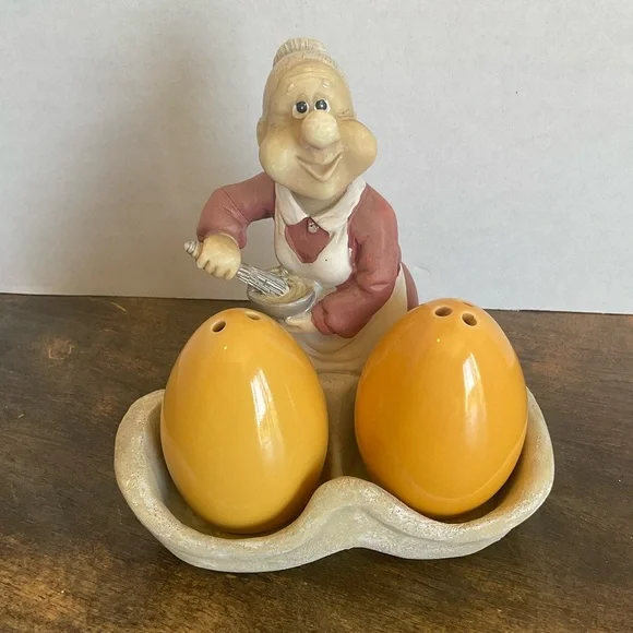 Vintage Ceramic Baking Salt & Pepper Shaker Set w/ Holder Country Kitchen decor