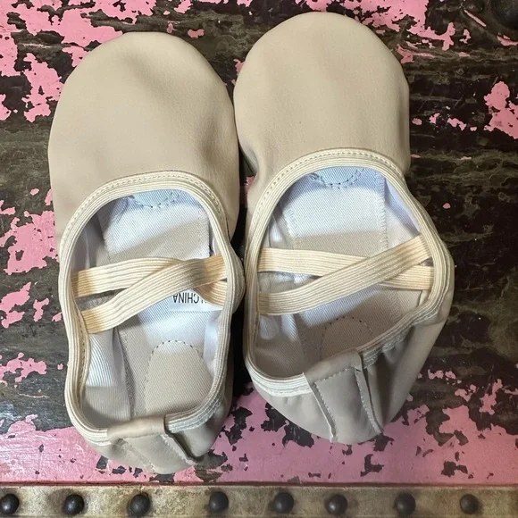 NUDE/PINK girls leather ballet slippers sz 29 (11.5-12)