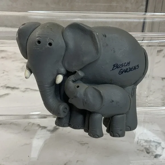 Clay Critters Inc. Busch Gardens Refrigerator Magnet‎ Clay Elephant Mom Baby