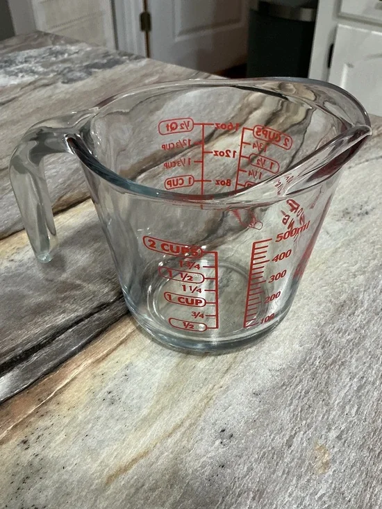 Anchor Hocking 2 Cup 16 oz Glass Measuring Cup Red Print Microwave Safe