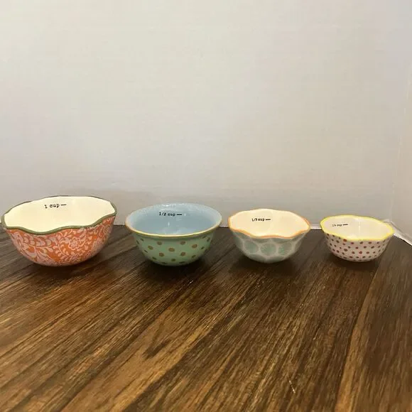 Pioneer Woman Measuring Cup Bowls Set of 4 ceramic Stacking dots color