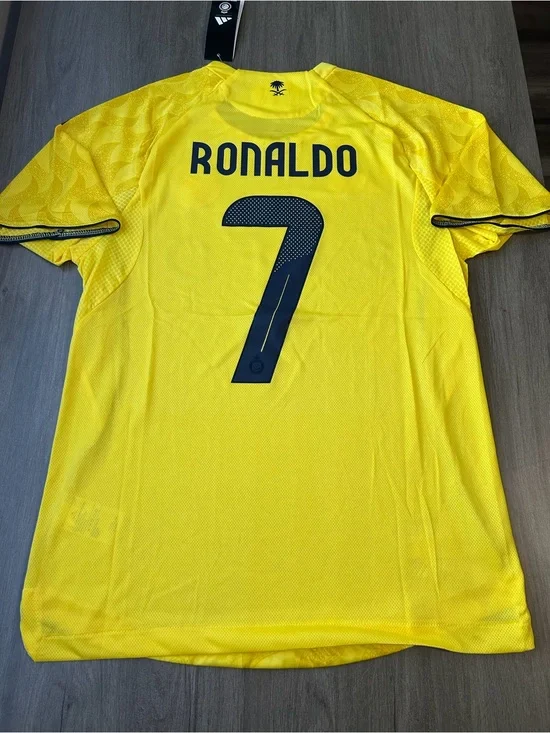 adidas Men's Yellow Ronaldo #7 Football Jersey