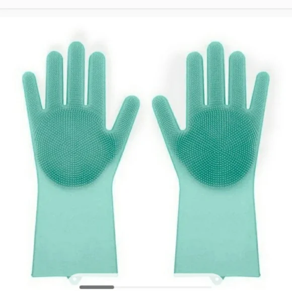Silicone Scrubber Bristly Gloves NWOT!