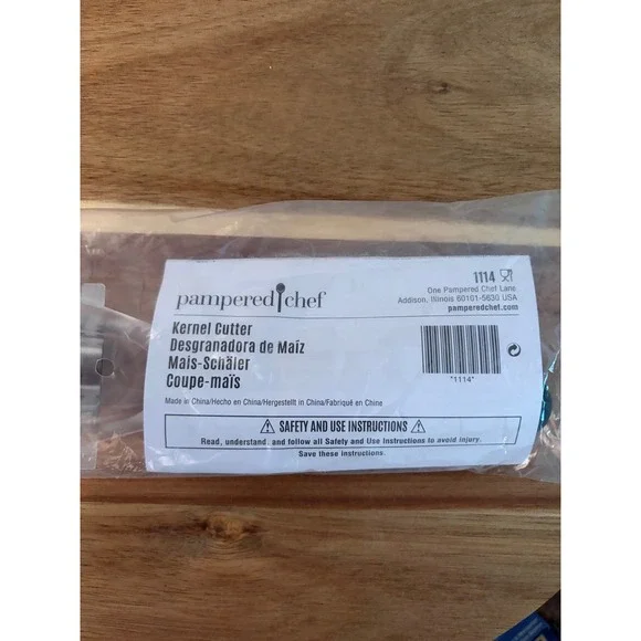 Pampered Chef Kernel Cutter 1114 Corn on the Cob Cutter Slicer New Sealed
