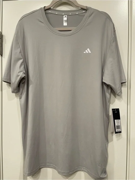 adidas Men’s XL Gray Short Sleeve Performance Tee