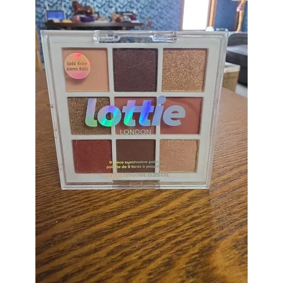 Lottie‎ London Lottie Palette - The Jewels Eyeshadow Palette
