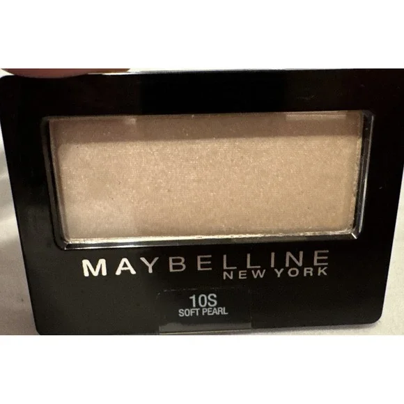 Maybelline New York Expert Wear Single Eyeshadow‎ 10S Soft Pearl .08 oz
