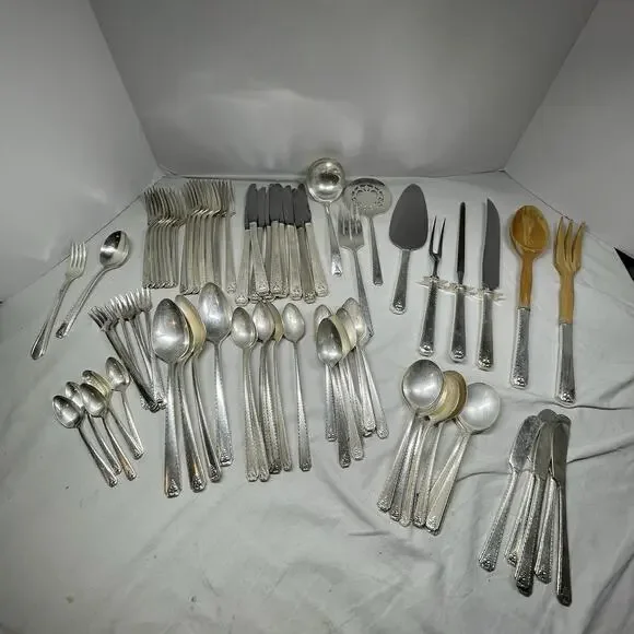 Vintage 81 Piece Prestige Bordeaux Pattern Silverplate Flatware Set/ Rare Knife