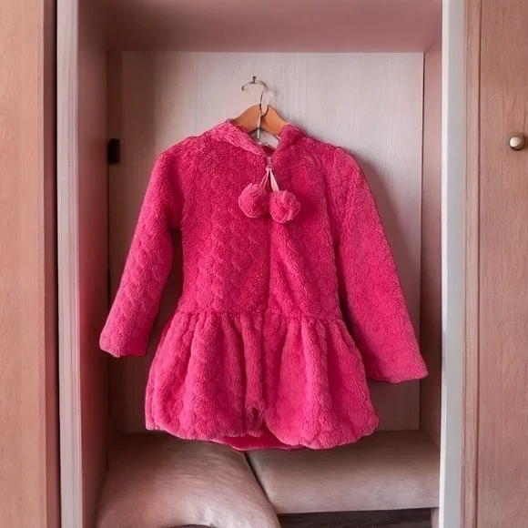 American Widgeon Girls Pink Faux Fur Heart Jacket Size 5 Zip Front Coat