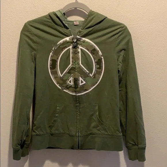 Justice Girls CAMO Green Peace Hoodie. Size 16.​​​​​​​​​​​​​​​​​​​​​​