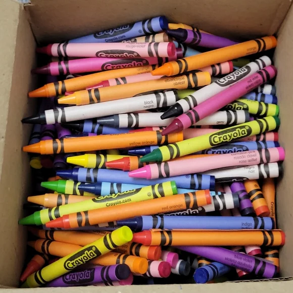 3+ lbs New! Crayola Crayons Bulk Lot 300+ Whole Crayons!