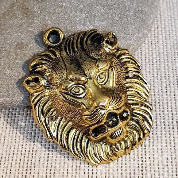 New Vintage 90s Roaring Lion 55x45mm Antique Gold Alloy Metal Statement Pendant