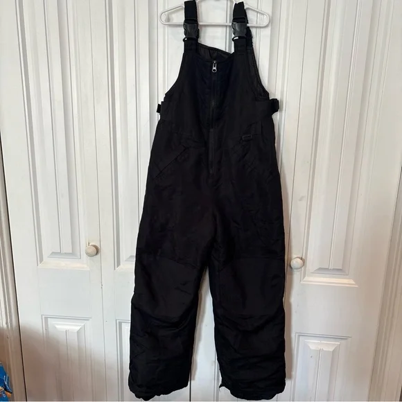 Cherokee Black Snow Overalls Size Medium‎