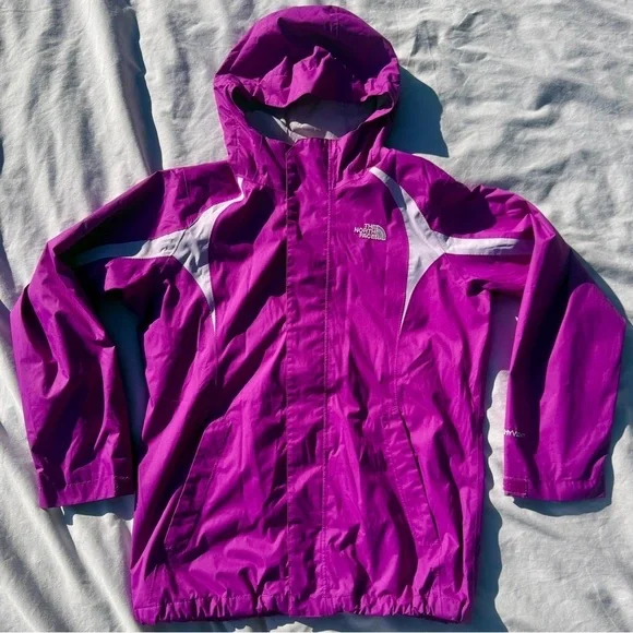 The North Face HyVent Jacket Girls 14/16 (Fits Women’s Small) – Purple