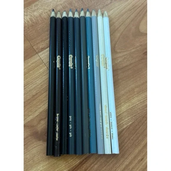 Bundle of‎ 10 Neutral Tones Crayola Color pencils