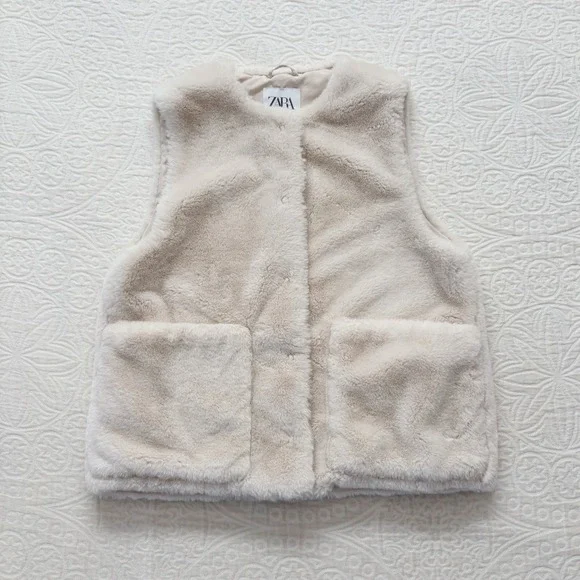 Zara Kids Faux Fur Vest Cream Off White Snap Front‎ Pockets Size 11-12 152cm