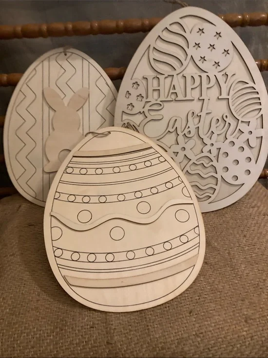 Wood bundle of Easter eggs