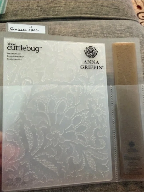Cricut Anna Griffin Francesca lace Embossing Folder