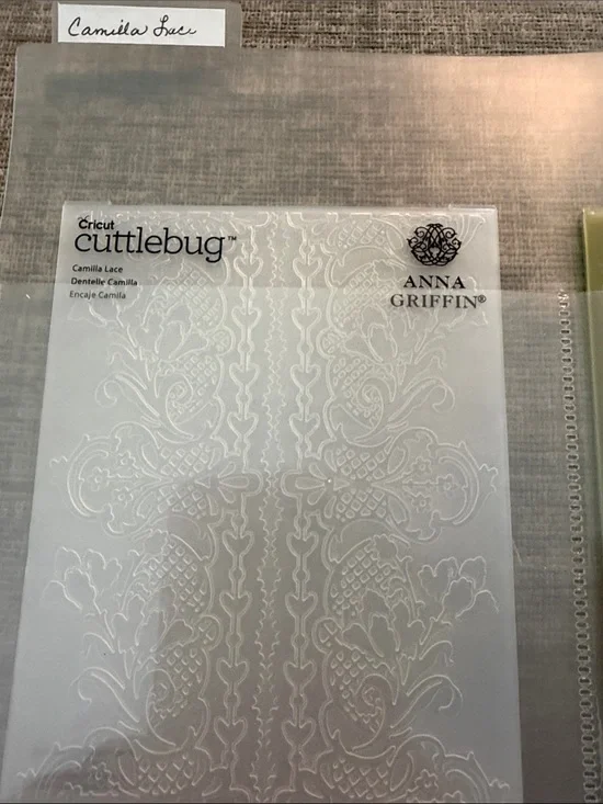 Cricut Anna Griffin Camilla lace embossing Folder