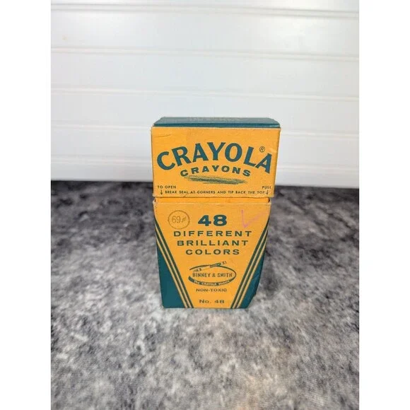 Vintage CRAYOLA CRAYON No 48 BINNEY & SMITH Box & Crayons Many Retired Colors