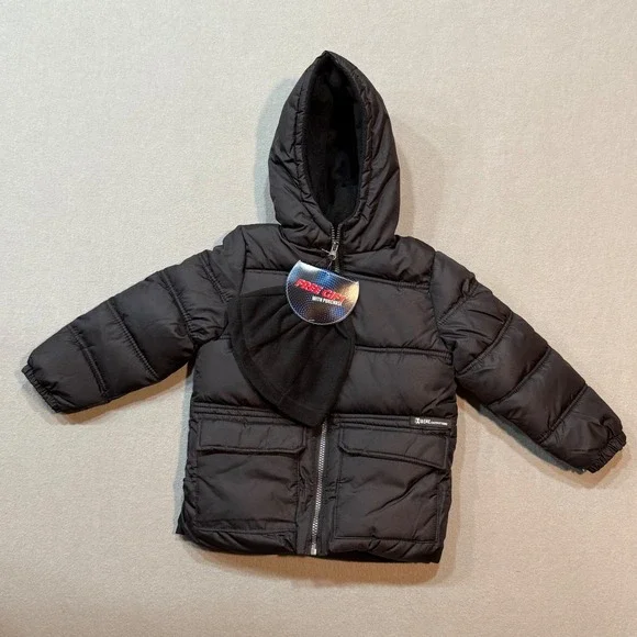 iXtreme Outfitters Puffer Hooded  Black Jacket Bonus Hat Boys Size 4T