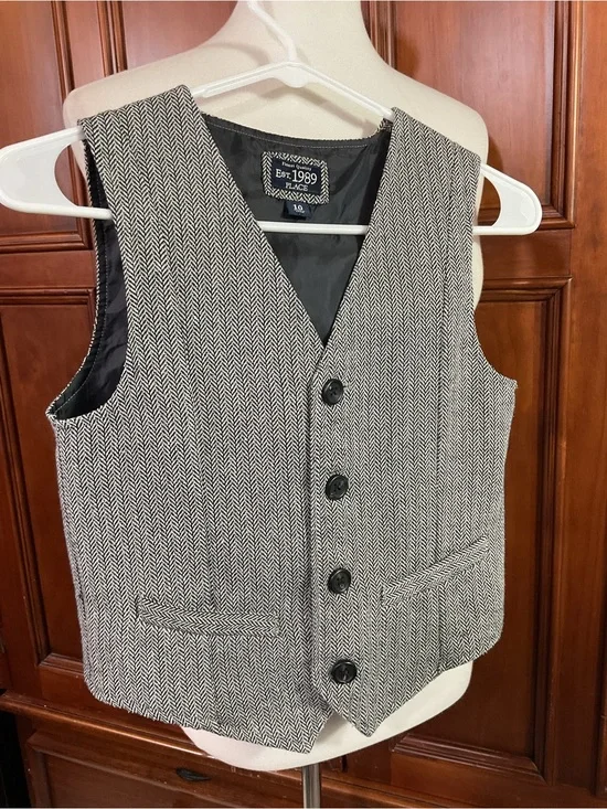 Children’s Place Boys Vest 4 Button Herringbone Pattern Black and Gray Sz 10 Lkn