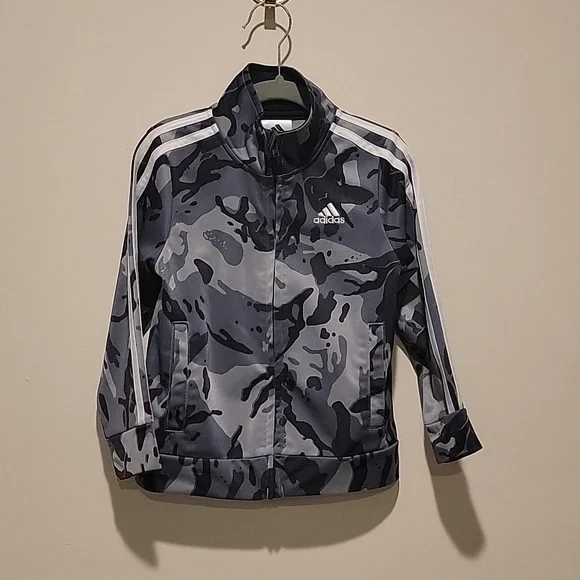 Adidas boys camo jacket size track jacket zip up 3t