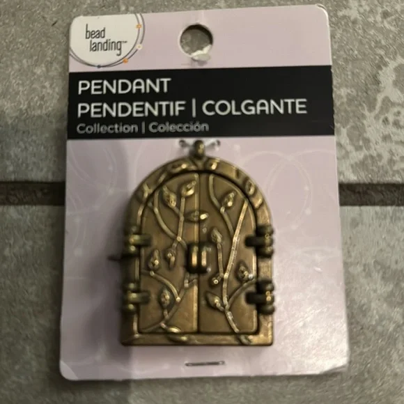 NWT! Bead Landing Antiqued Brass Door Pendant