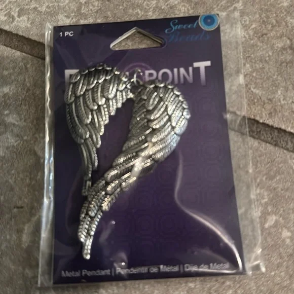 Focal Point Silver Wings Pendant