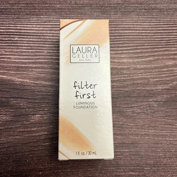 Laura Geller Filter First Luminous Foundation - Pecan NWOT