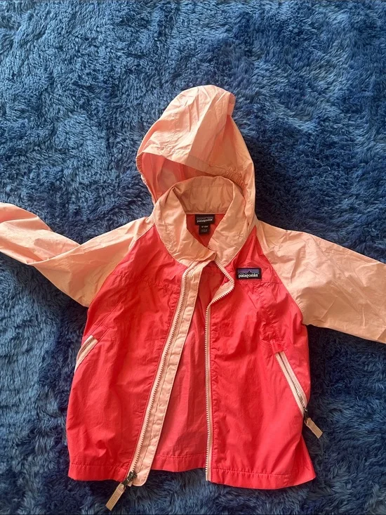 Patagonia Kids Hooded Windbreaker - Coral & Light Pink