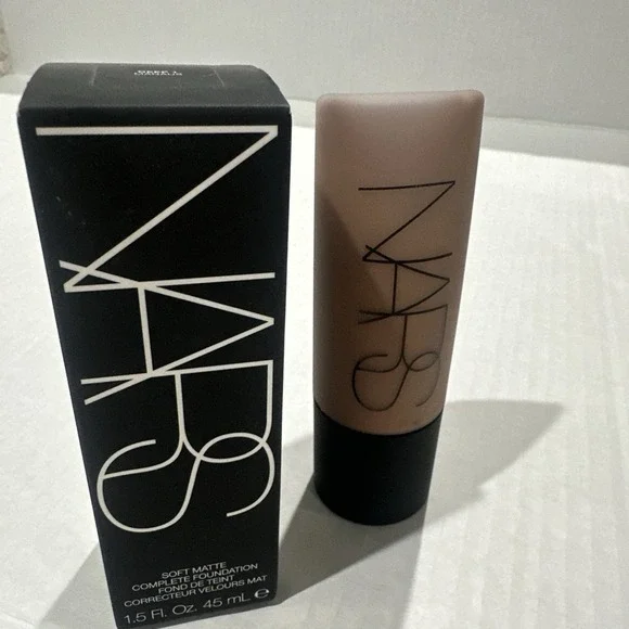 NARS Soft Matte Complete Foundation (1.5oz / 45mL) Deep 1 Manaus