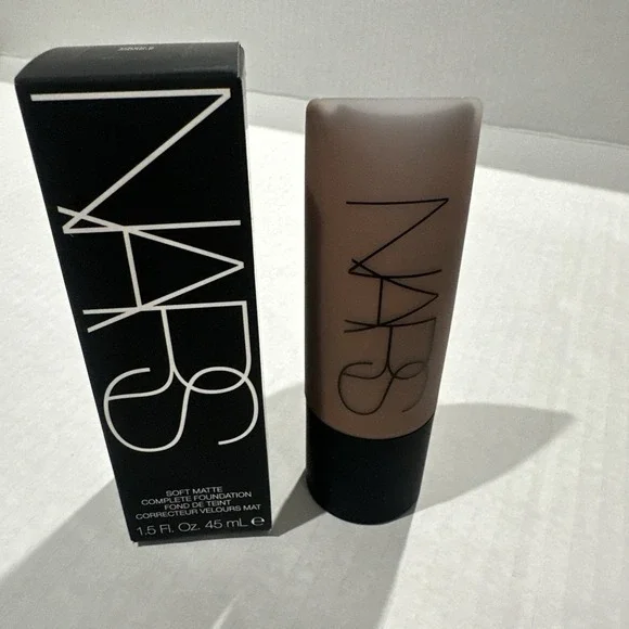 Nars Soft Matte Complete Foundation NEW 1.5 oz. Zambie Deep 5