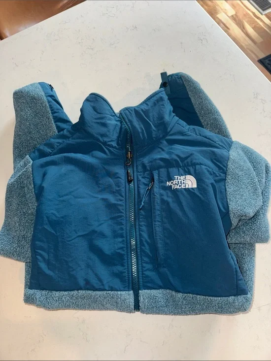 The North Face Woman’s' Teal/Blue Fleece Puffer Jacket