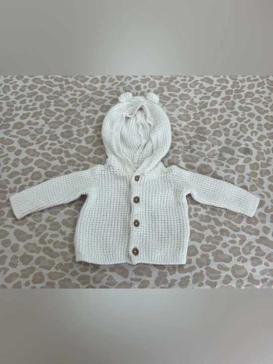 Carter’s knit hooded cardigan sweater with bear ears
