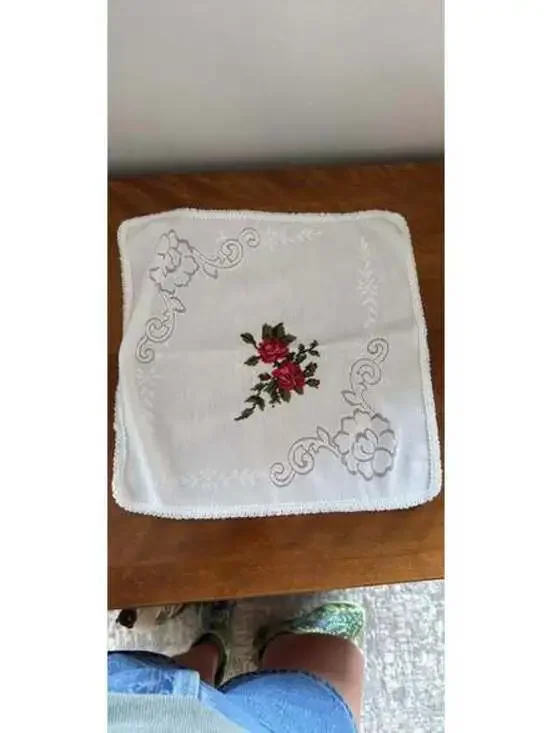 Floral doily