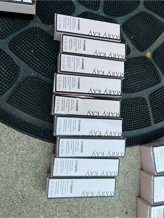 Mary Kay Timewise Skincare Boxes in Light Pink and Silver