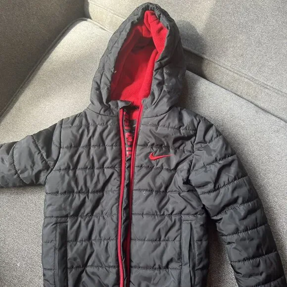 Nike Puffer ‎ Jacket Baby Unisex Baby Size 4T Black With Red EUC