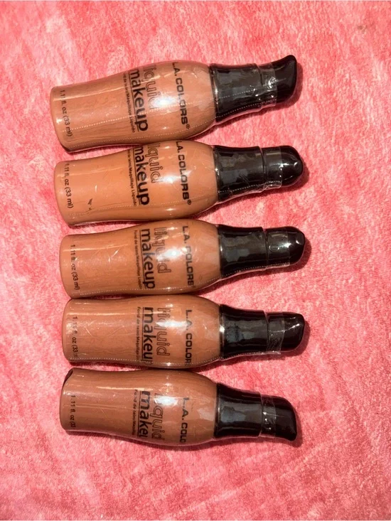 L.A. Colors Cappuccino Liquid Foundation
