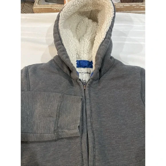 Abercrombie‎ Fitch Kids Size Large Zipper Front Hooded Jacket Gray