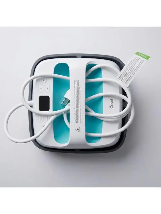 Cricut EasyPress 2 Heat Press Machine - White and Blue