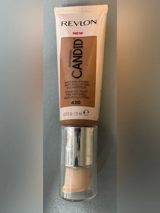 Revlon Candid photo ready Natural Finish Foundation - Warm Beige (430)