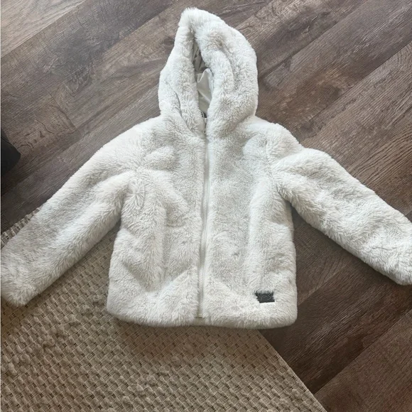 Cozy White Kids Jacket UA