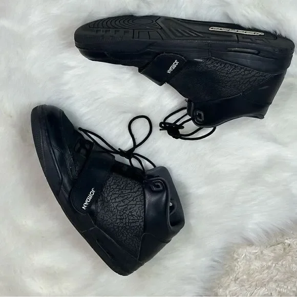 JORDAN SNEAKERS