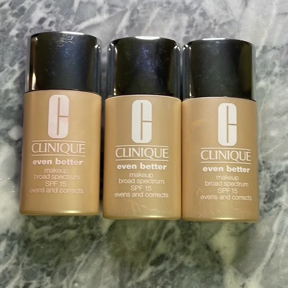 Clinique‎ Even Better Foundation